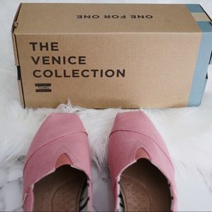 TOMS Canvas in Rosette 8.5W